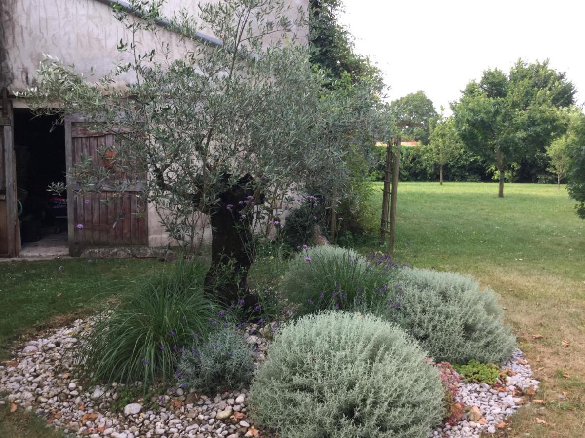 Chambres Et Roulotte De La Gentilhommiere Chazey-sur-Ain Kültér fotó